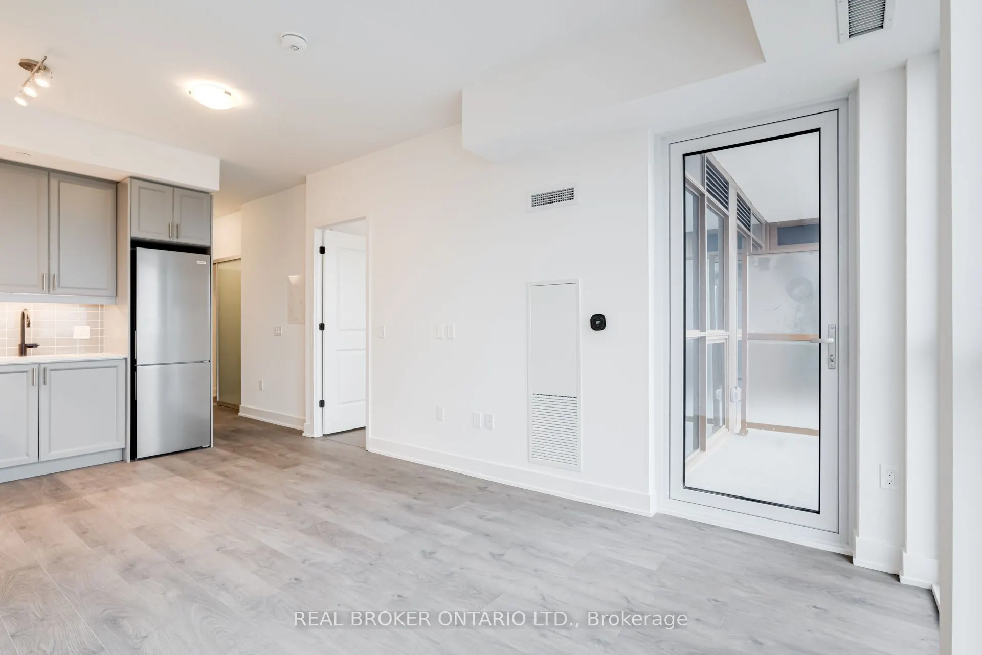 2343 Khalsa Gate W, #436