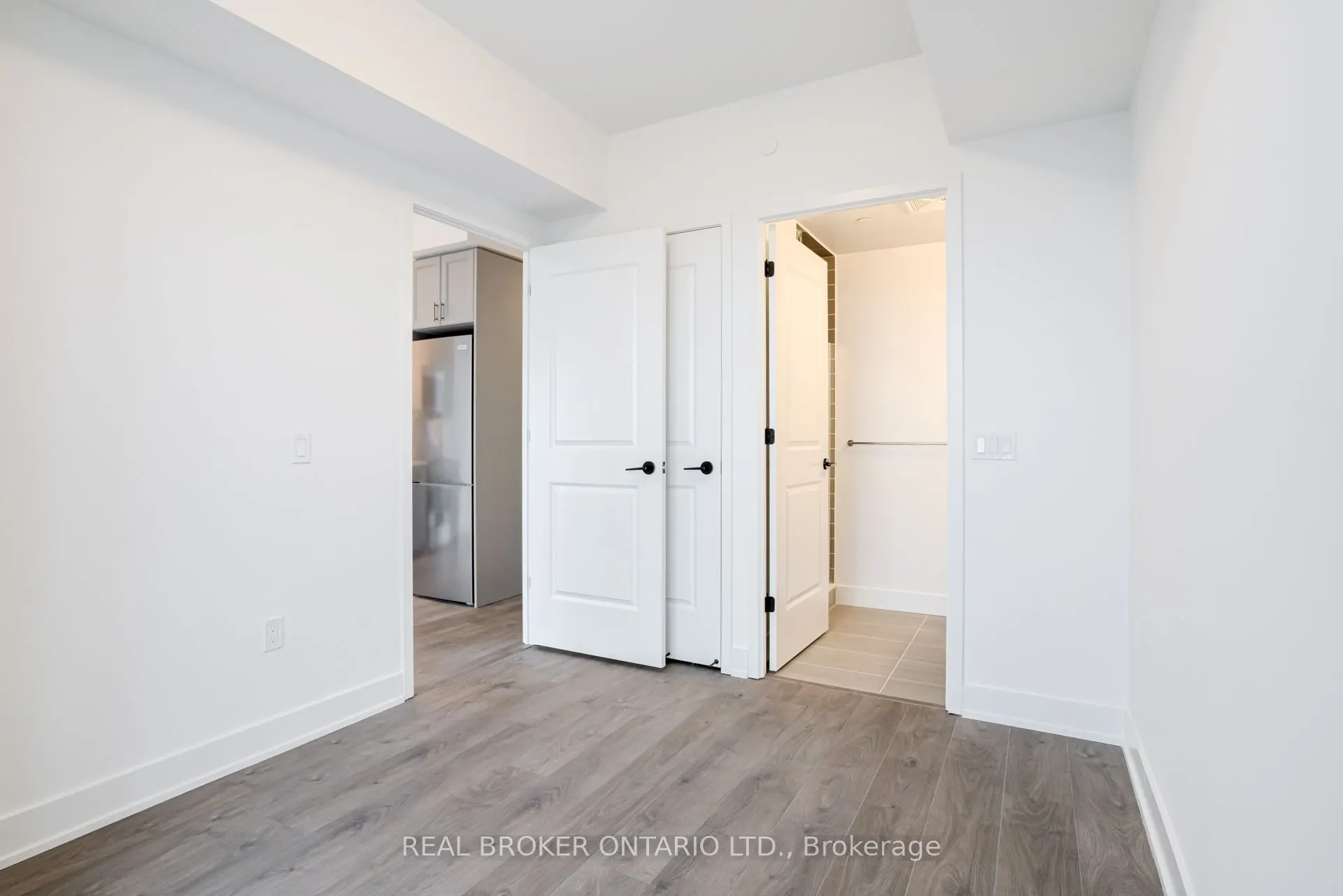 2343 Khalsa Gate W, #436