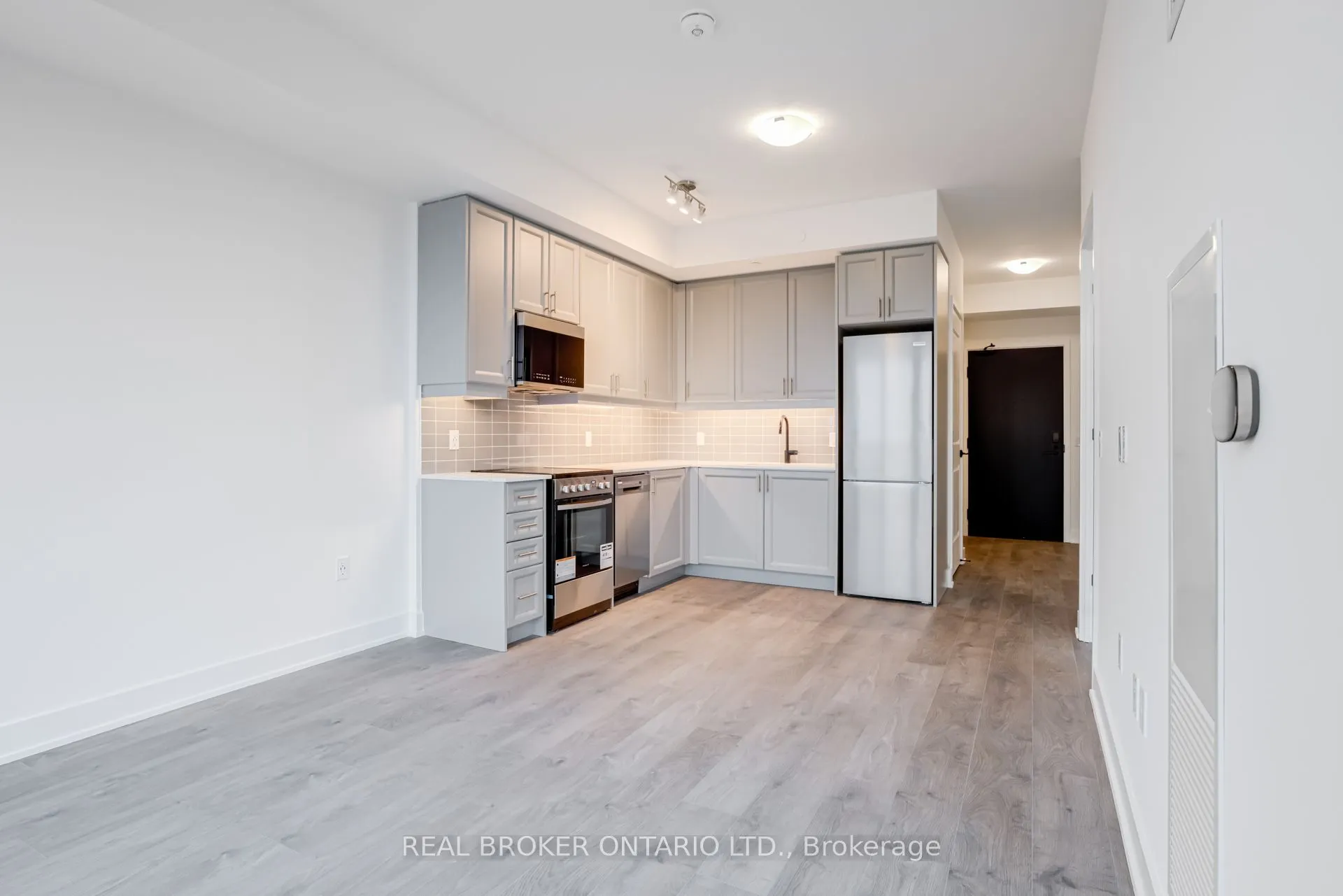 2343 Khalsa Gate W, #436