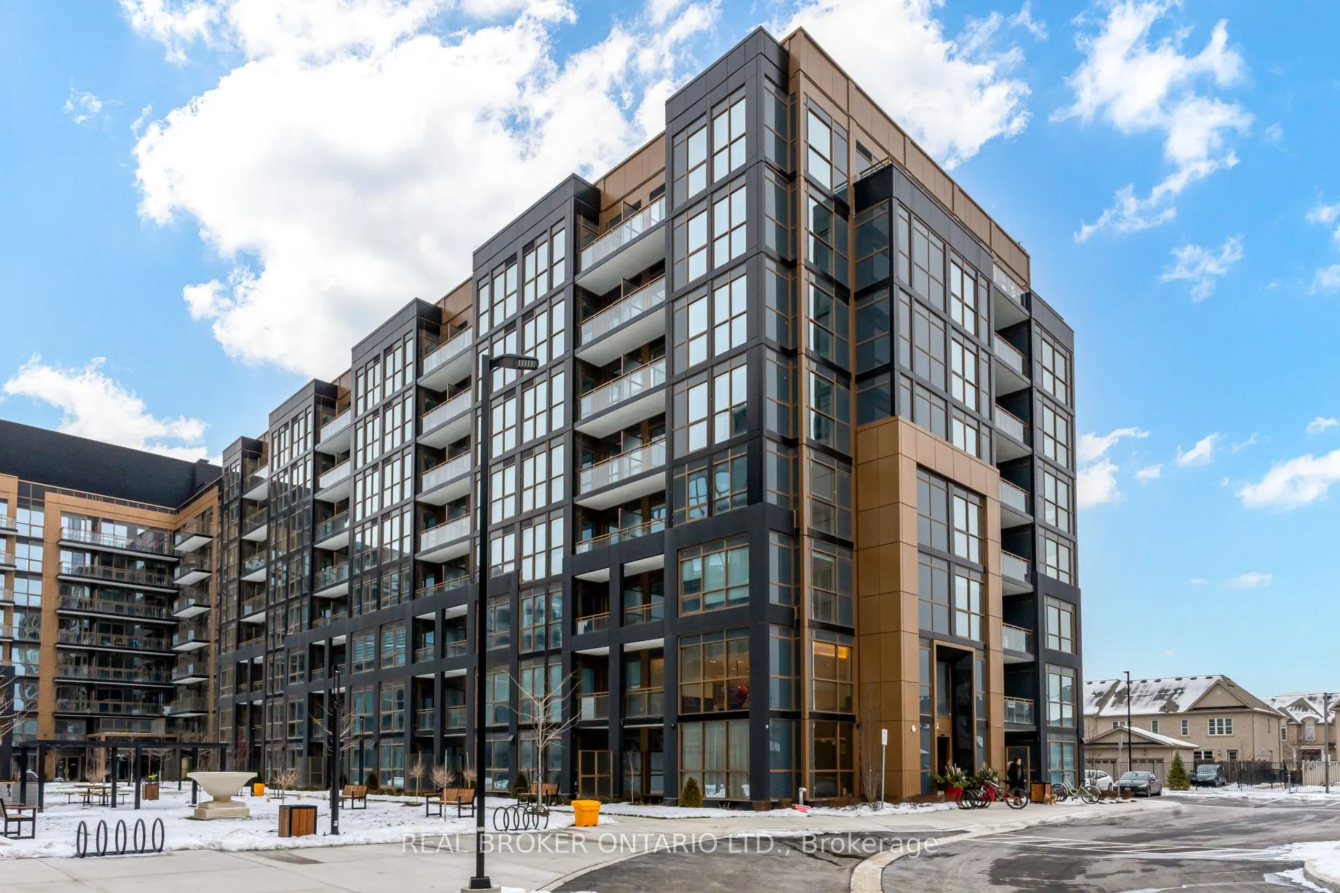 2343 Khalsa Gate W, #436