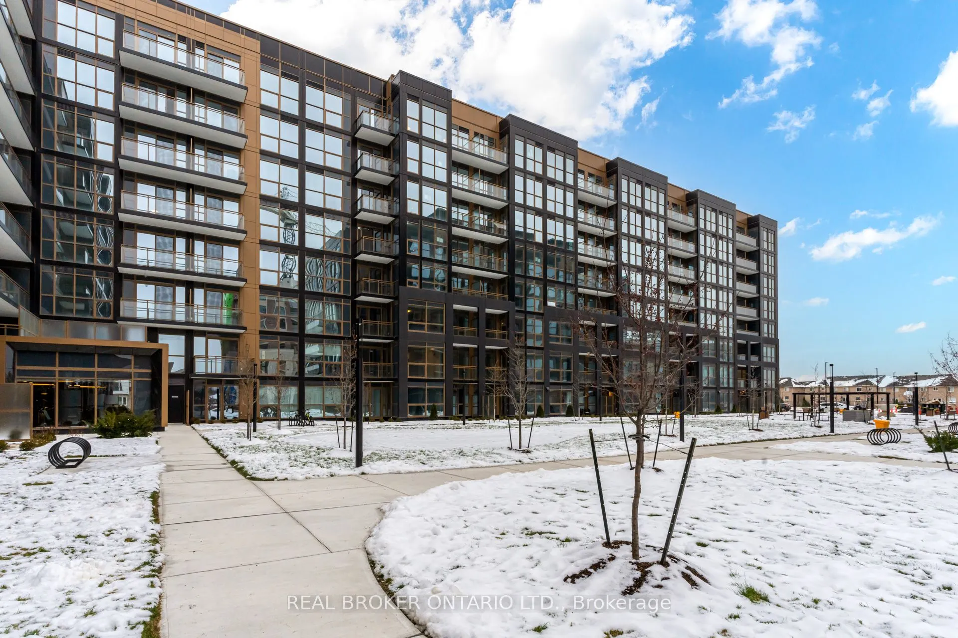 2343 Khalsa Gate W, #436