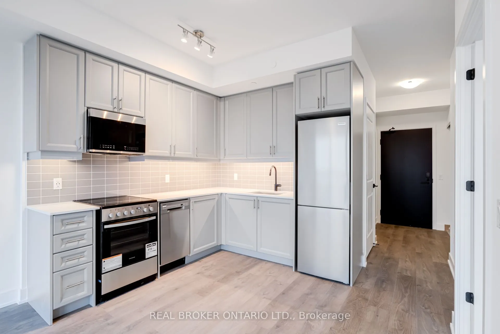 2343 Khalsa Gate W, #436