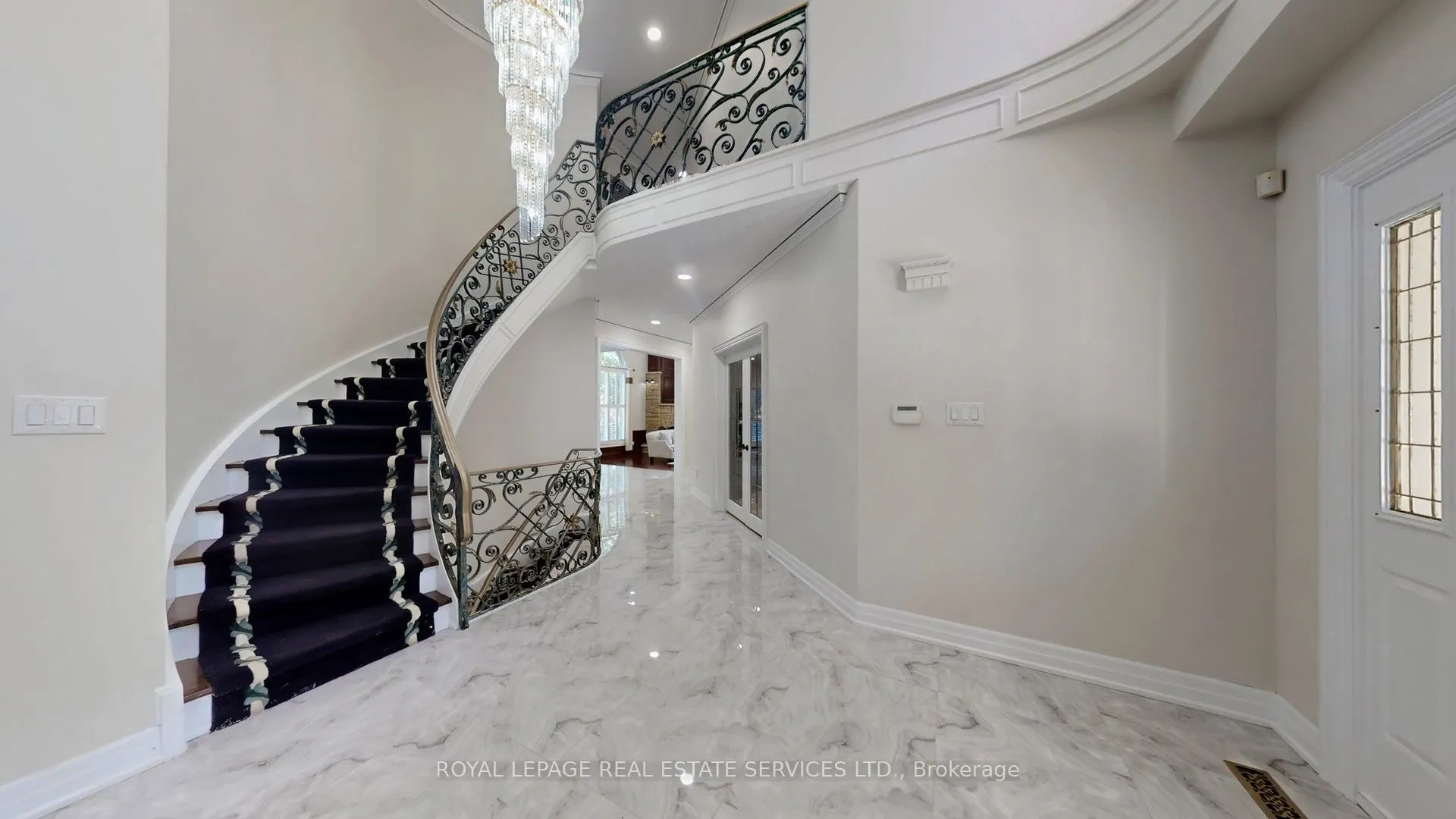 2416 Mississauga Road