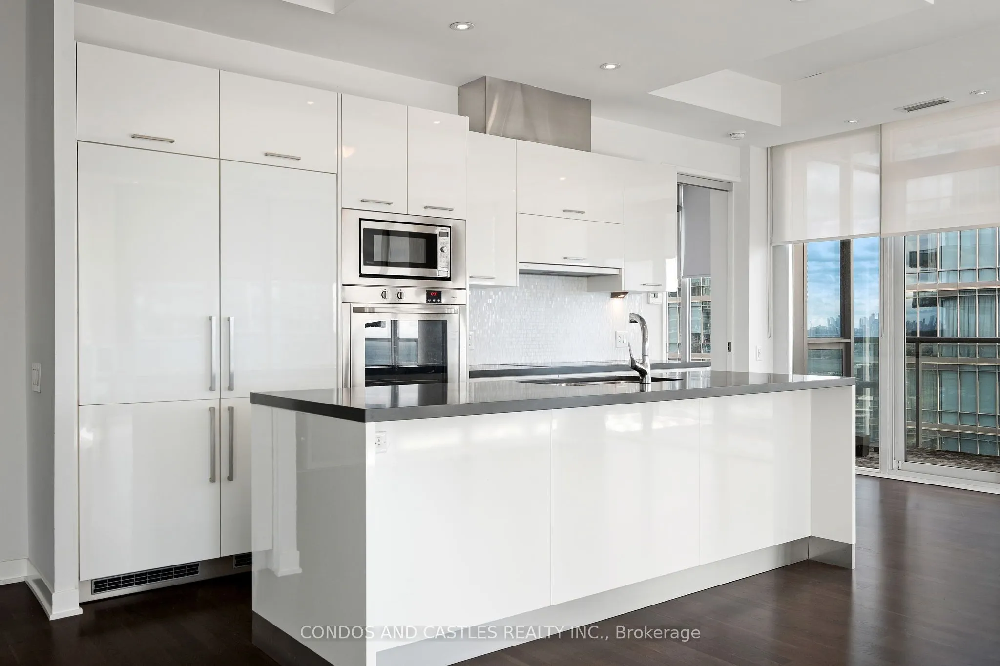 88 Park Lawn Road, #2907