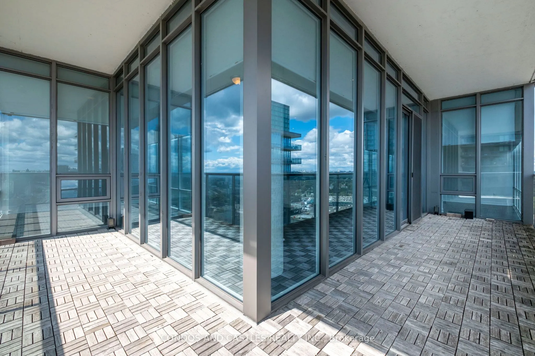 88 Park Lawn Road, #2907