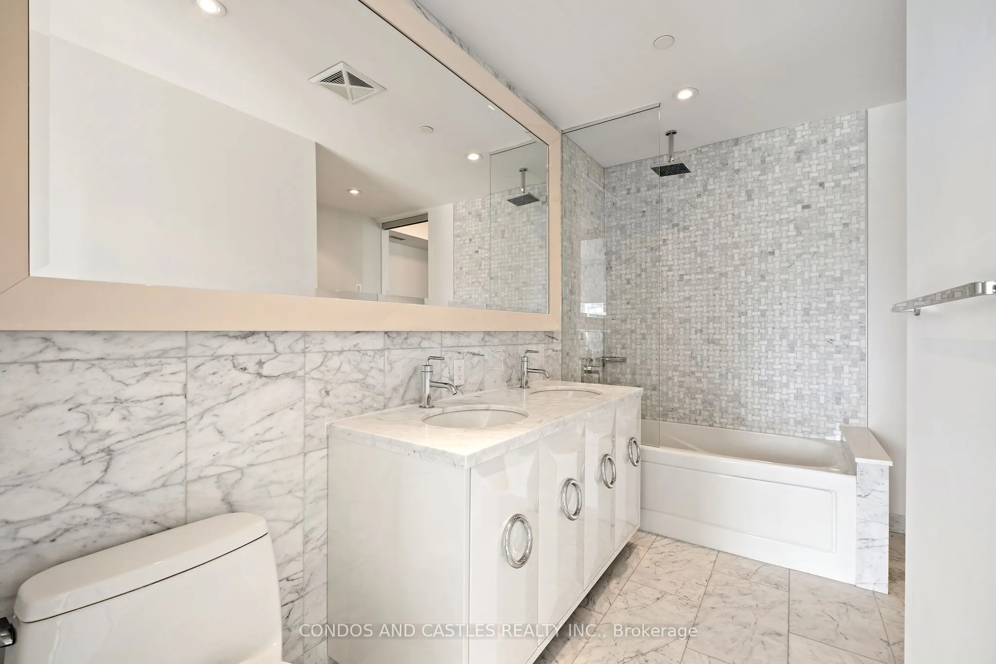 88 Park Lawn Road, #2907