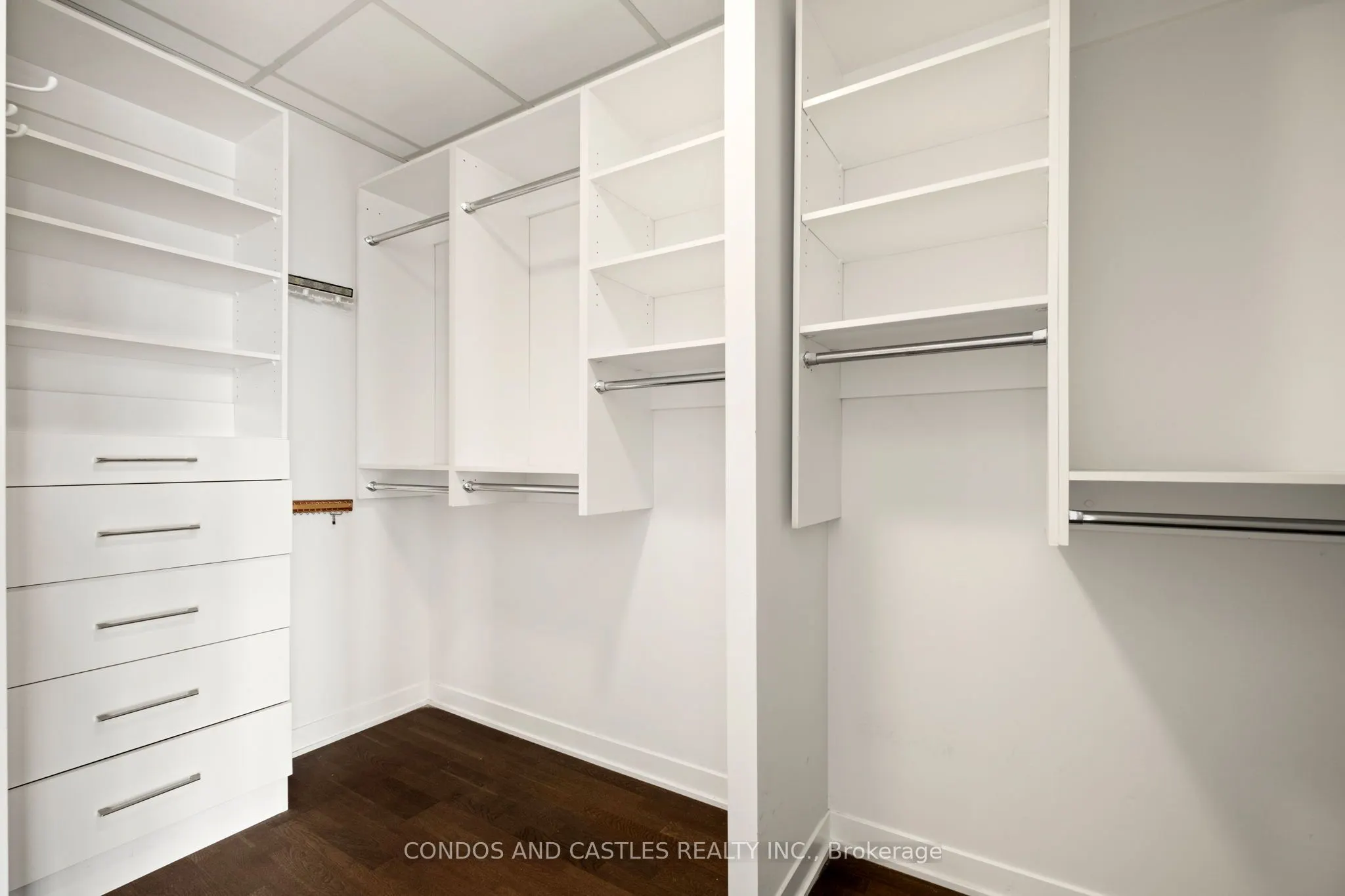 88 Park Lawn Road, #2907