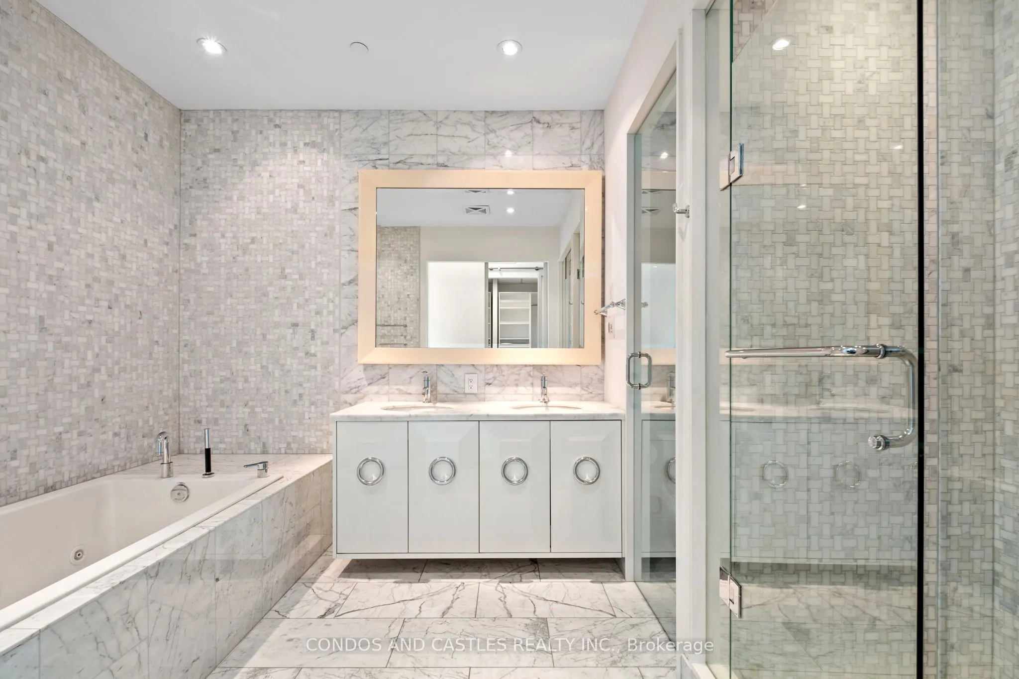 88 Park Lawn Road, #2907