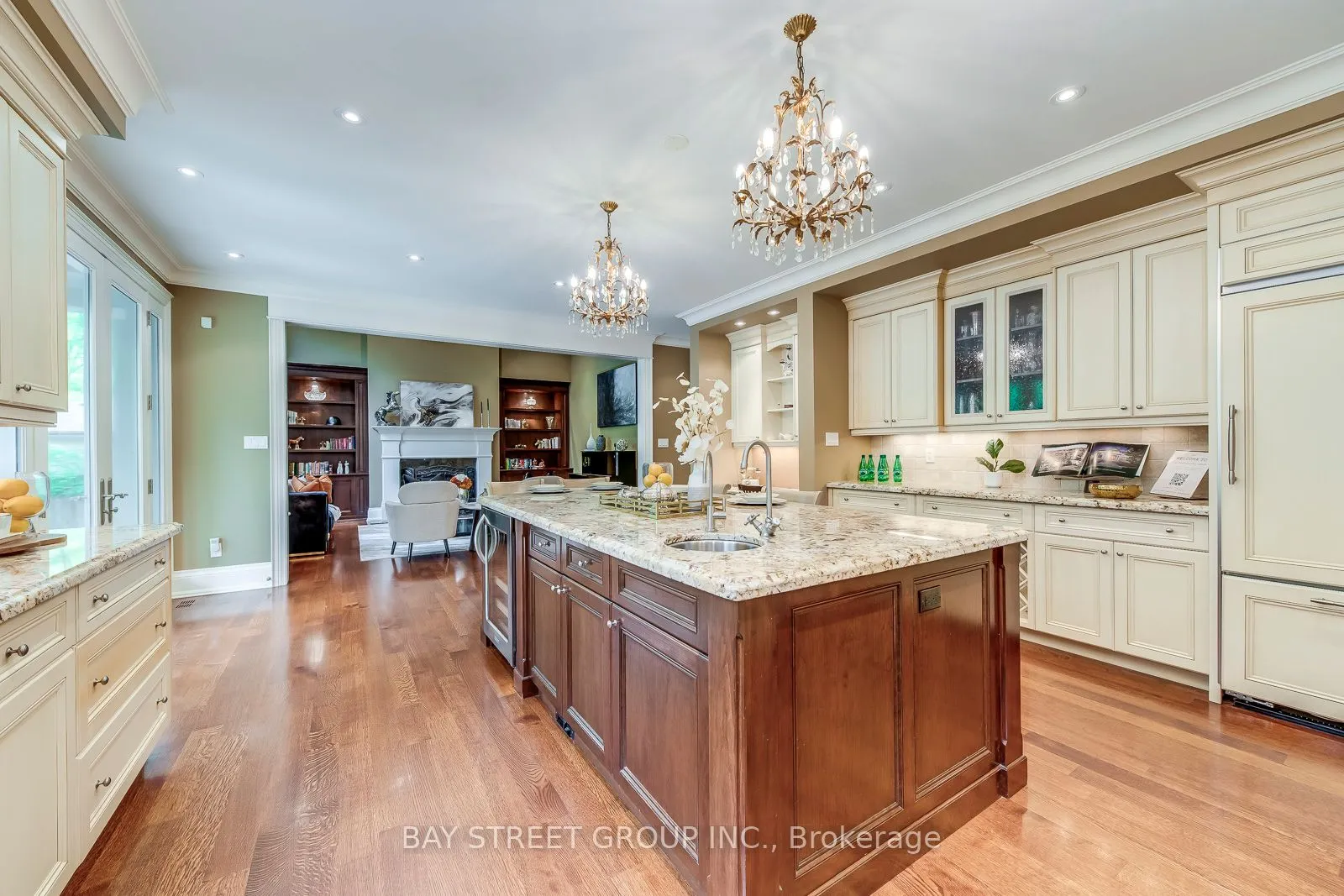 1049 Cedar Grove Boulevard