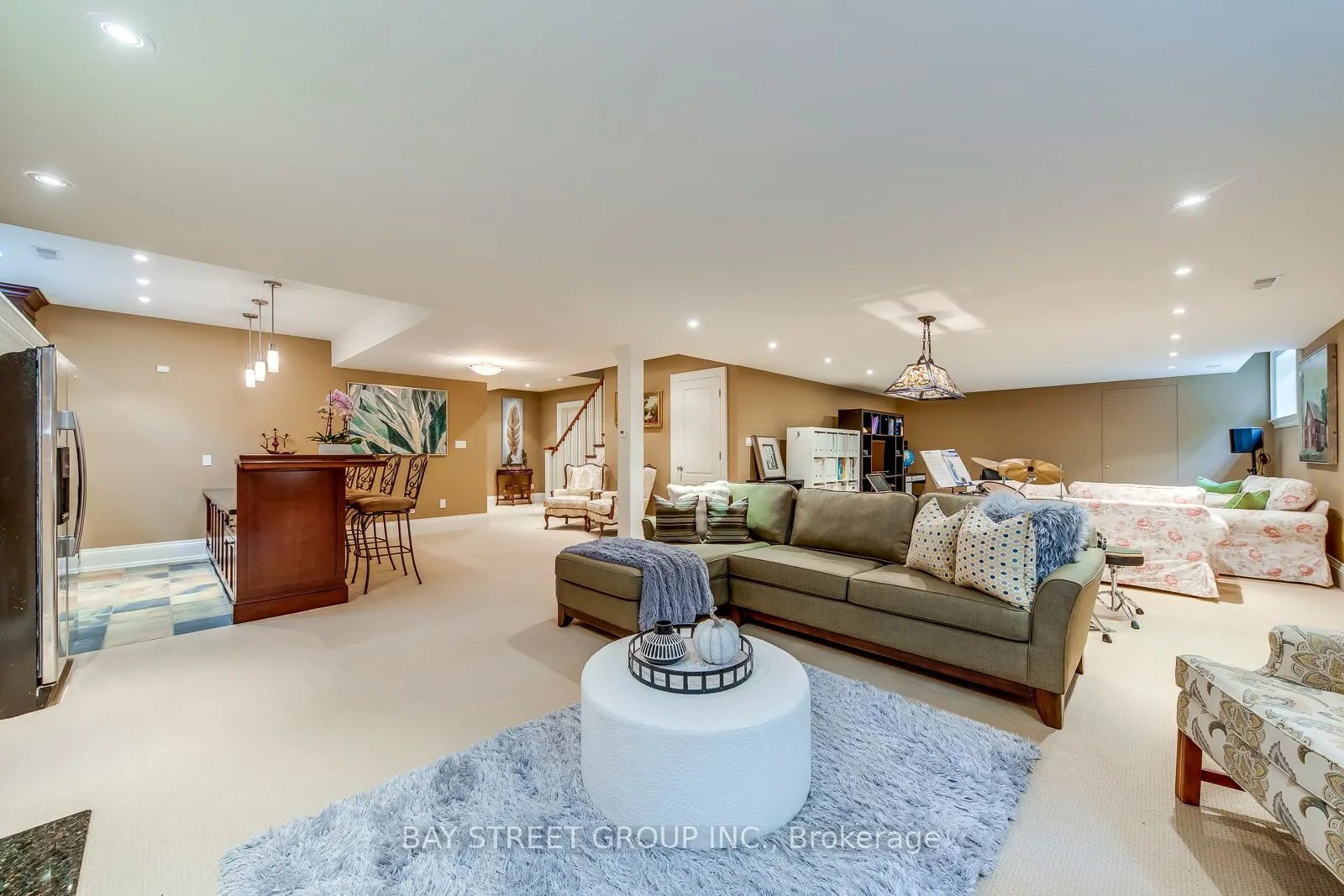 1049 Cedar Grove Boulevard