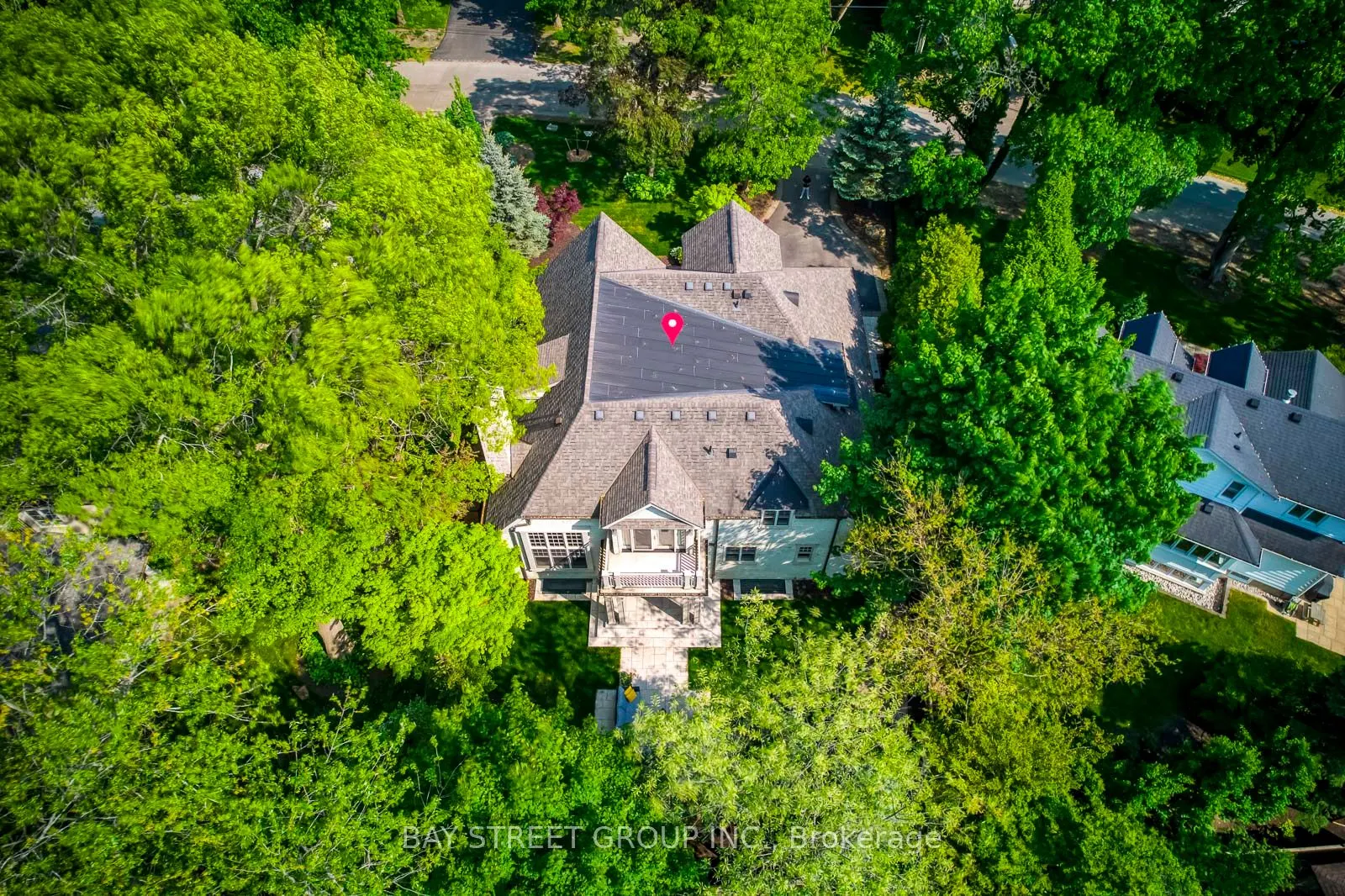 1049 Cedar Grove Boulevard