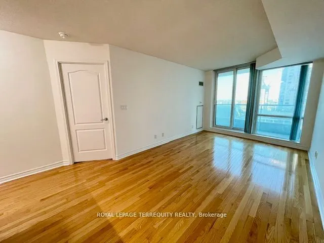 1 Elm Drive W, #1104