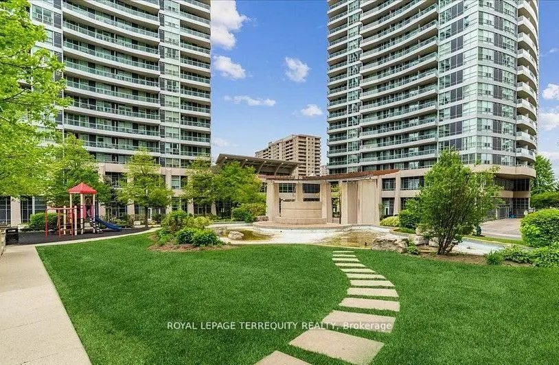 1 Elm Drive W, #1104
