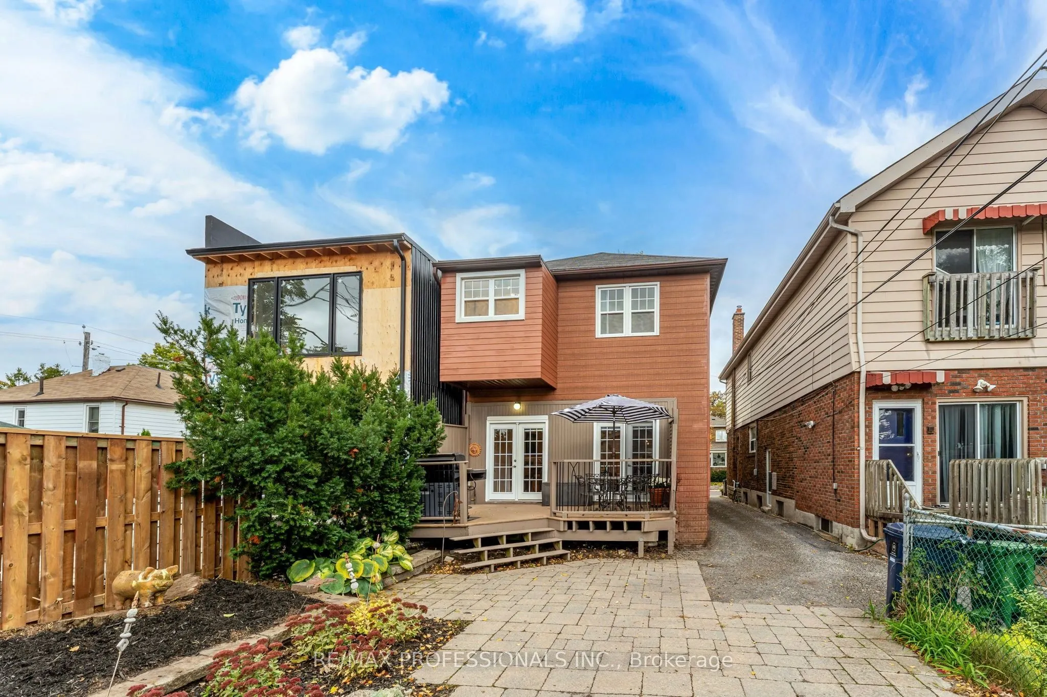 37 Lavinia Avenue