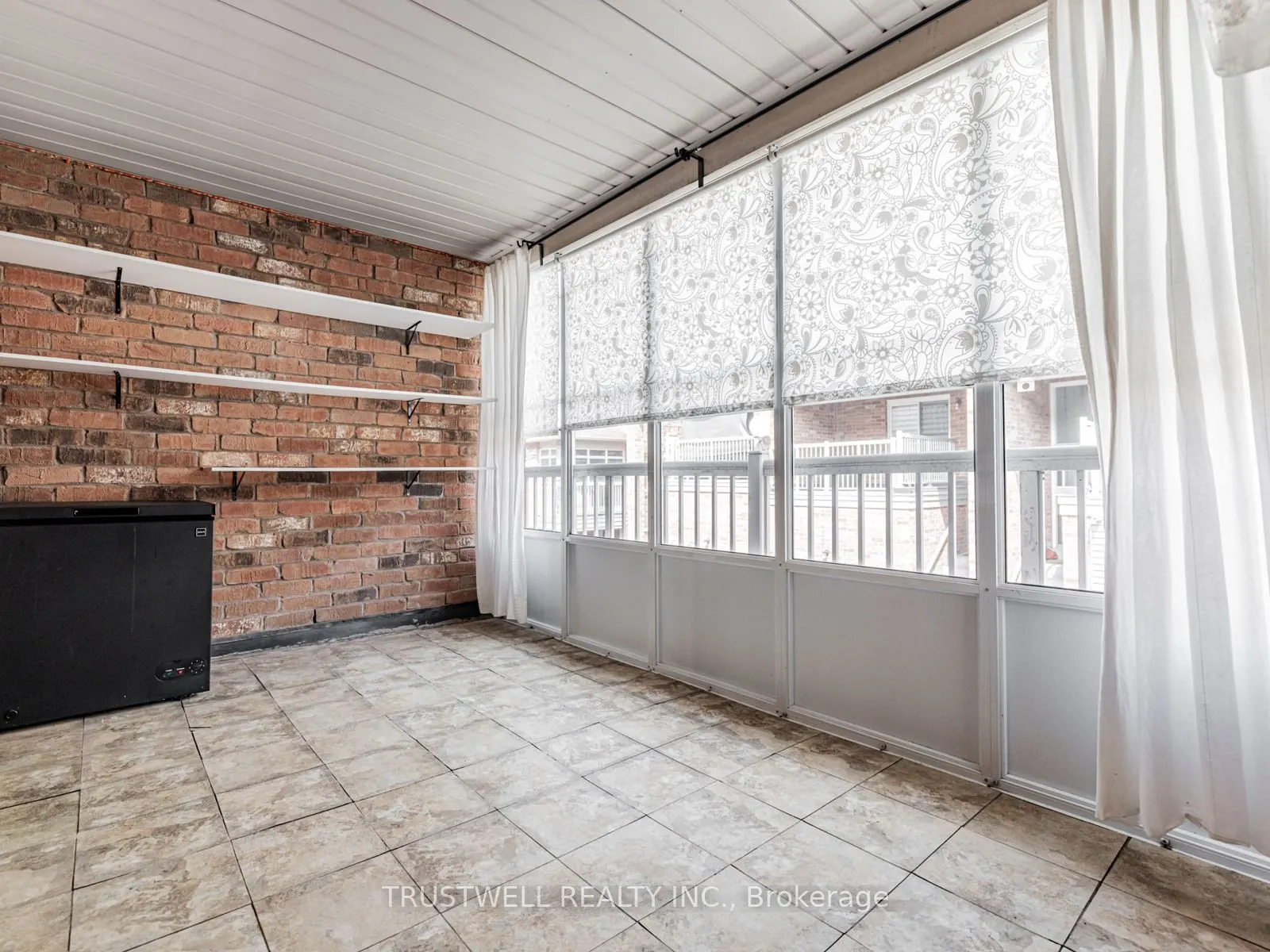 127 Torbarrie Road