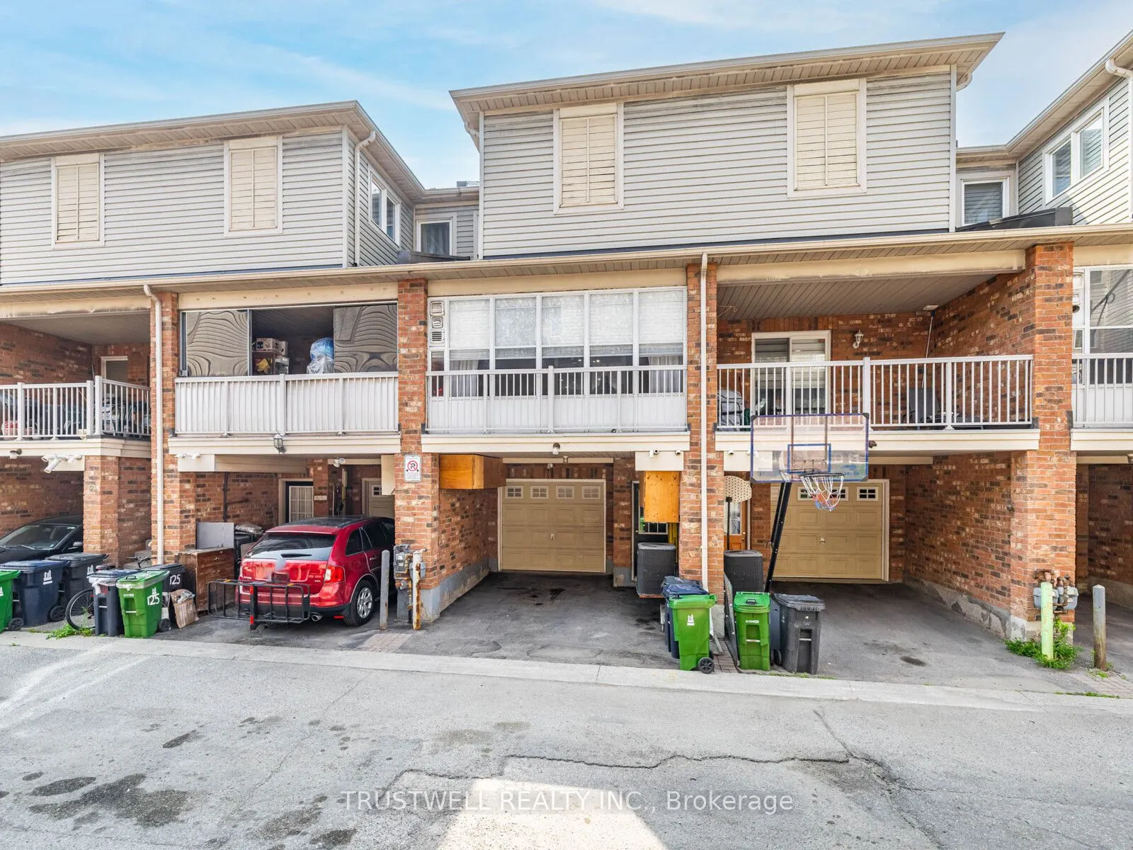 127 Torbarrie Road