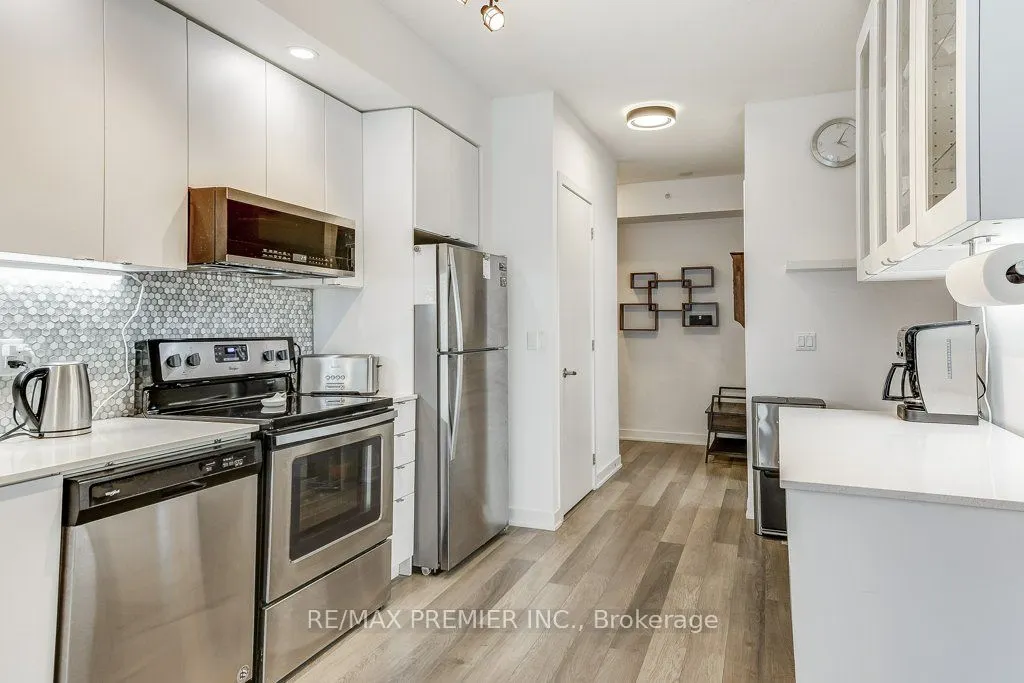 5260 Dundas Street, #C417