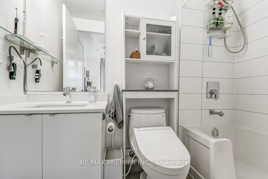 5260 Dundas Street, #C417