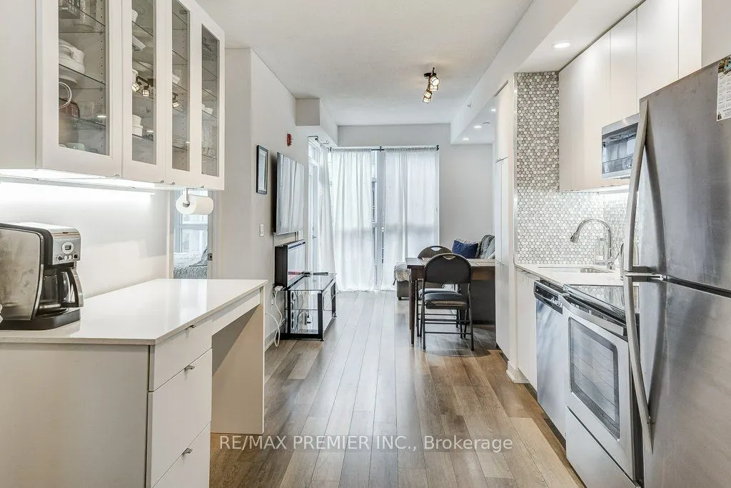 5260 Dundas Street, #C417