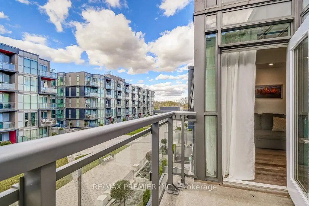 5260 Dundas Street, #C417