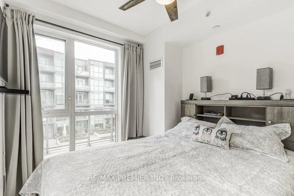 5260 Dundas Street, #C417
