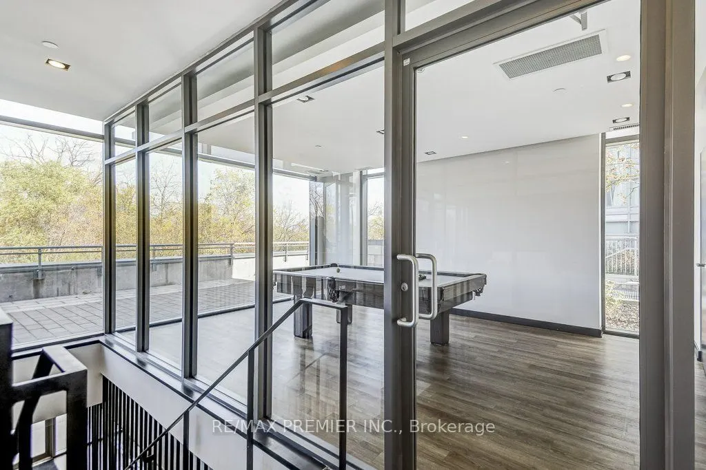 5260 Dundas Street, #C417