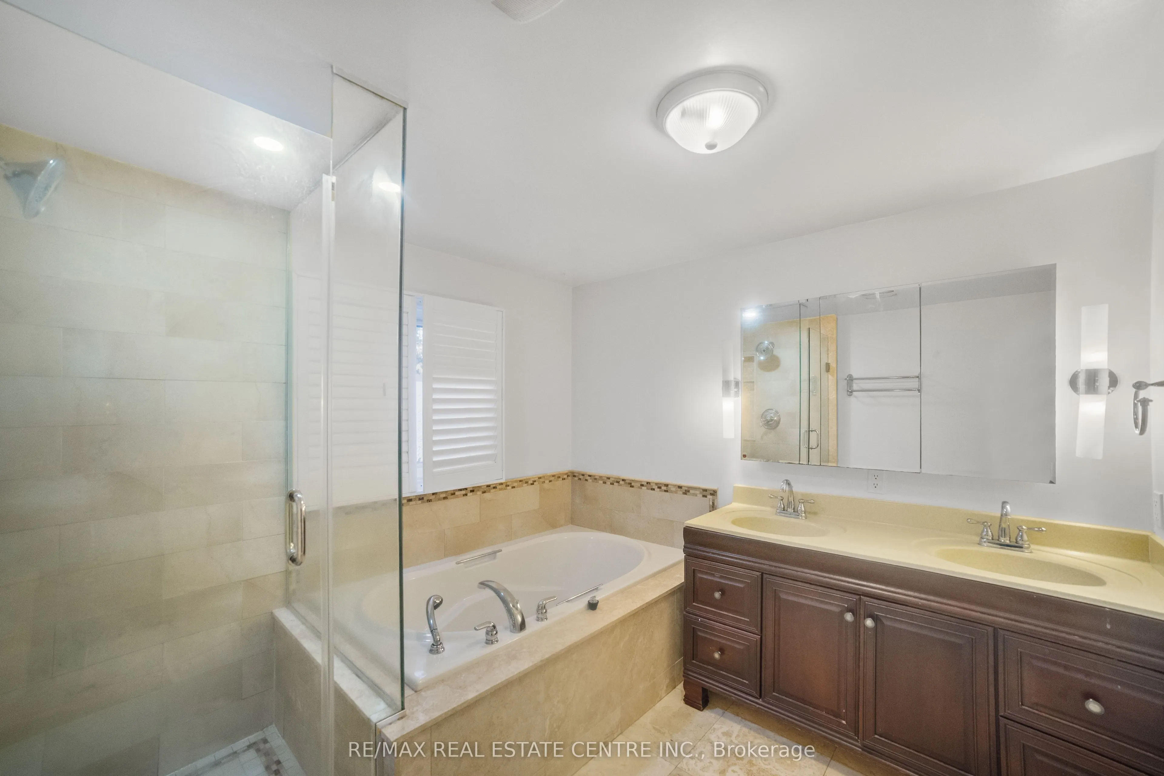 4263 Sugarbush Road
