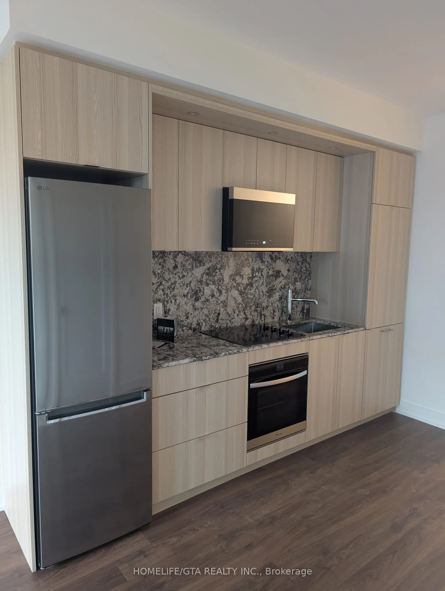 60 Central Park Road Way, #403