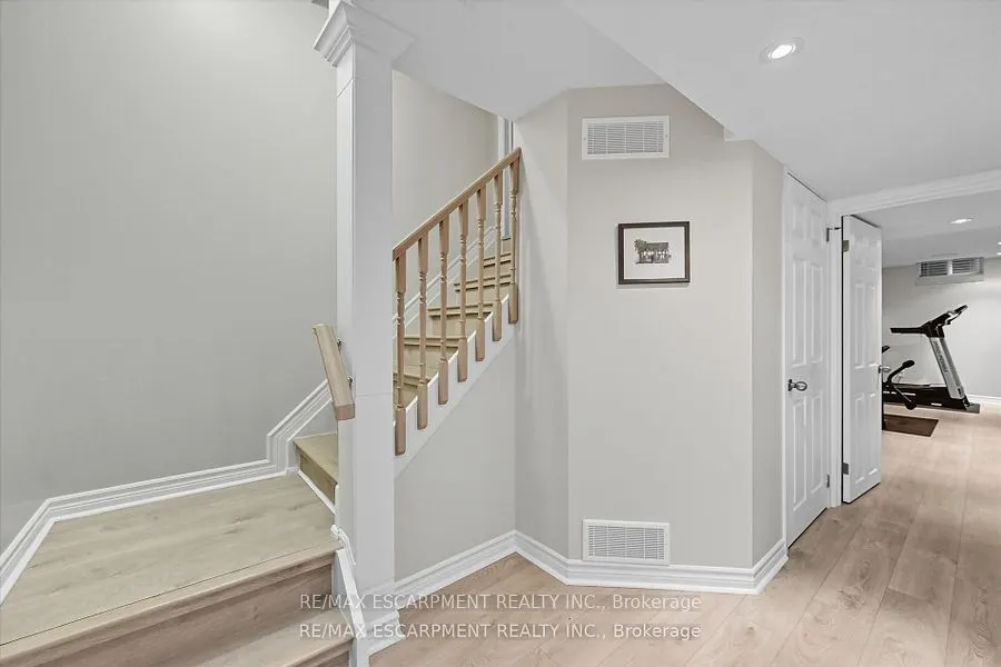 2265 Stokes Lane