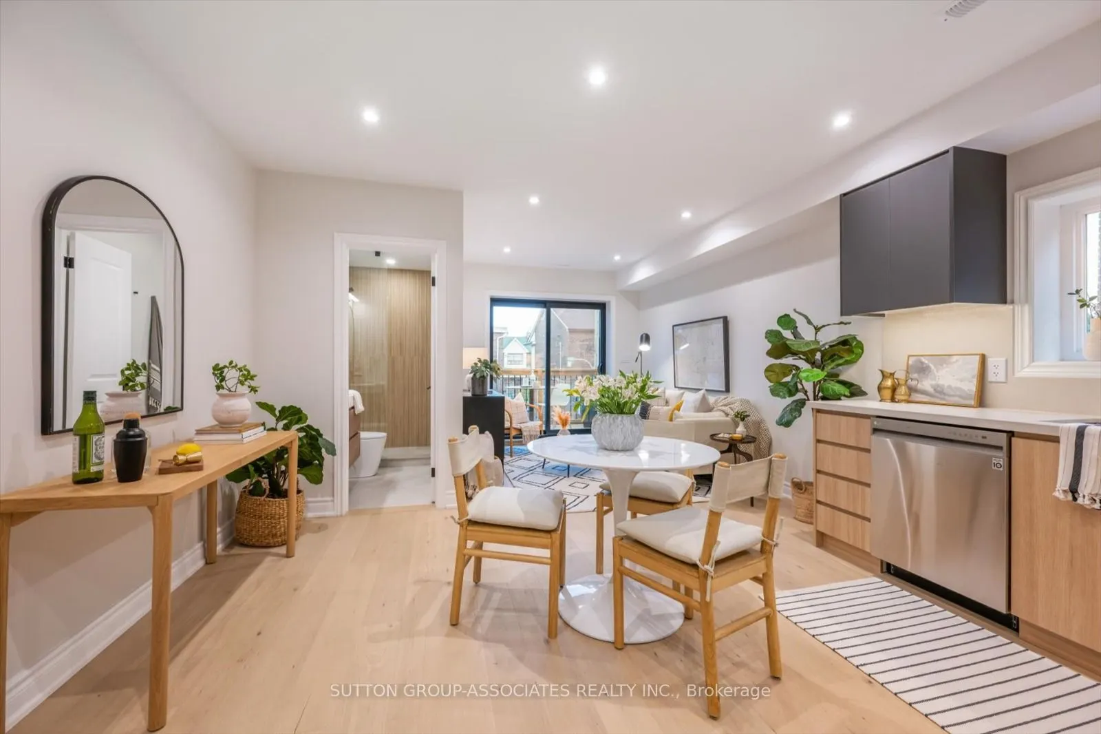 794 Shaw Street, #- Upper