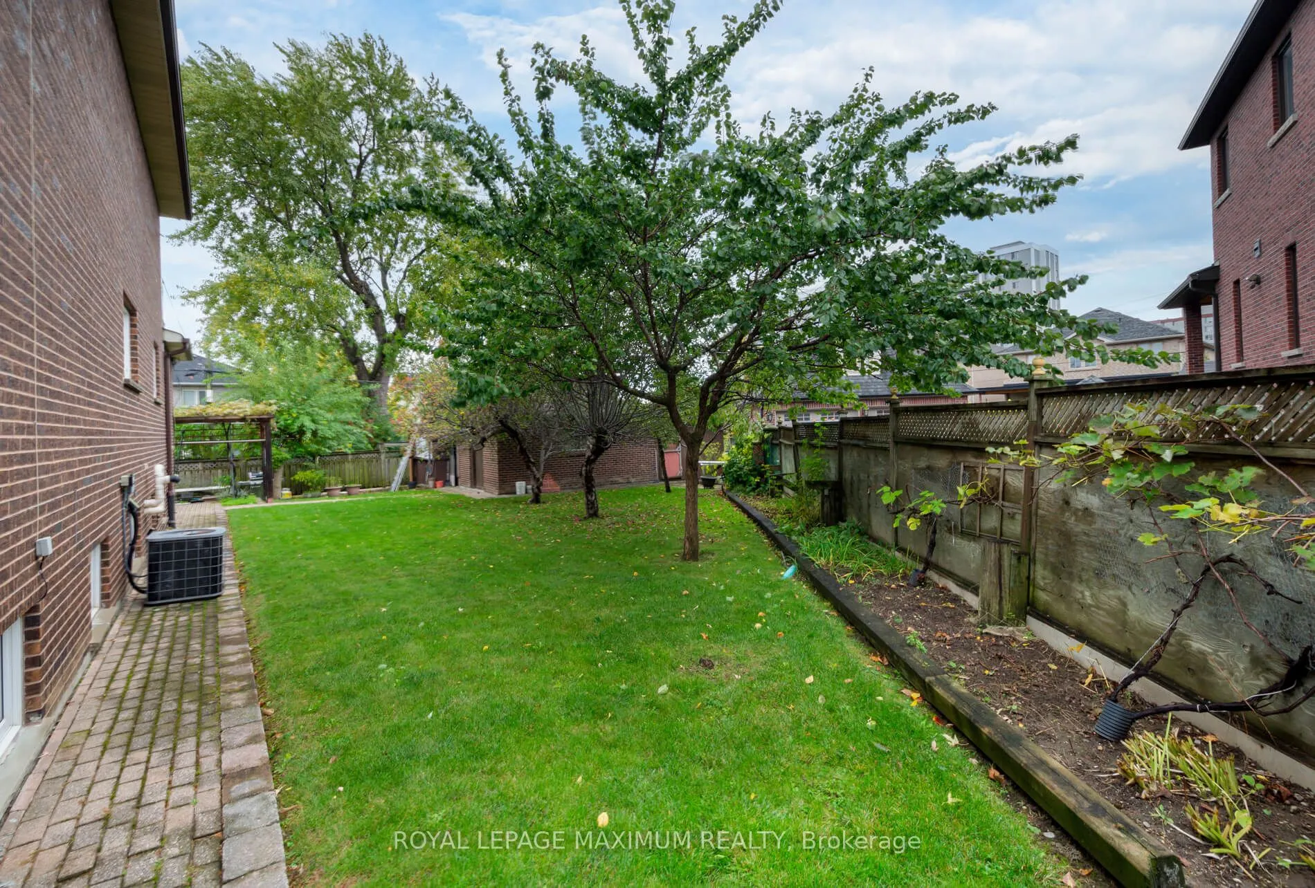 119 Glen Long Avenue