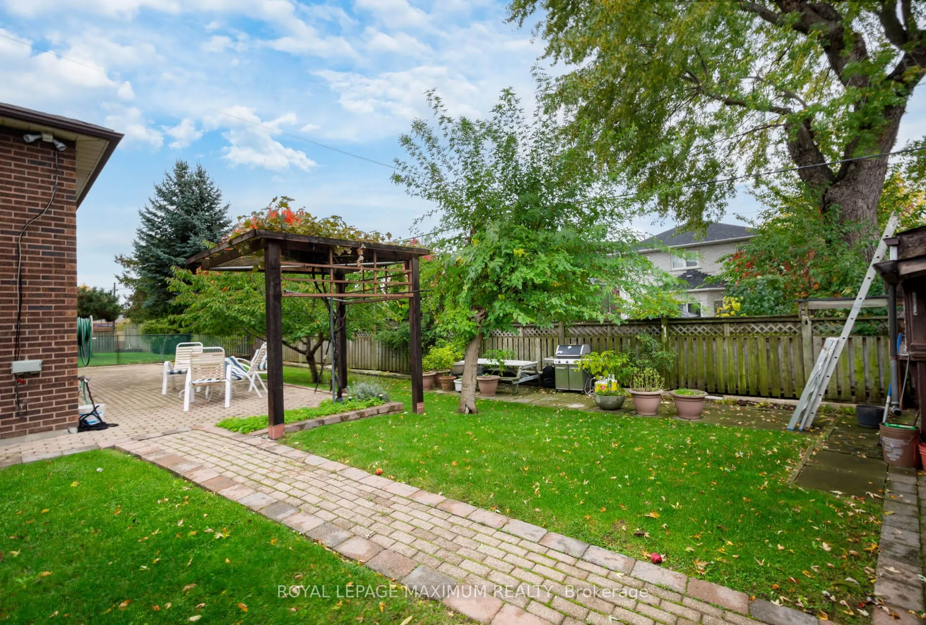 119 Glen Long Avenue