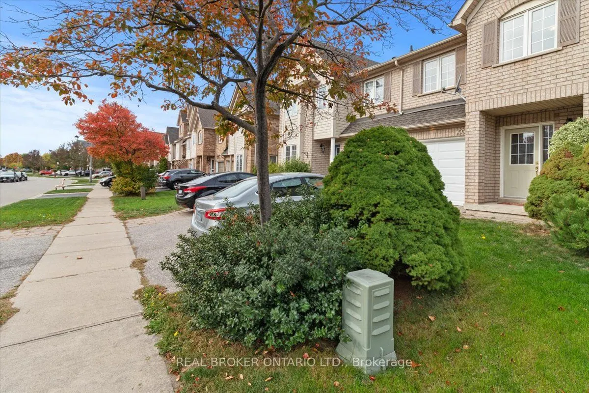 2069 Glenhampton Road