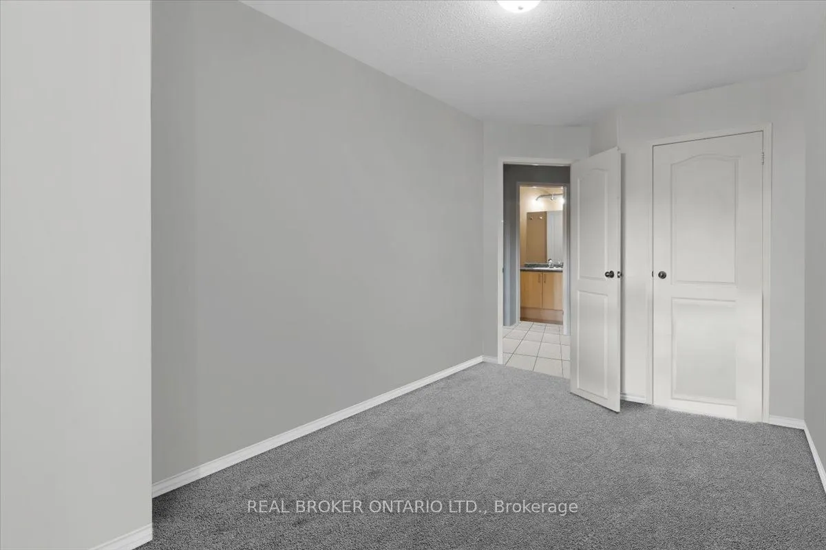 2069 Glenhampton Road