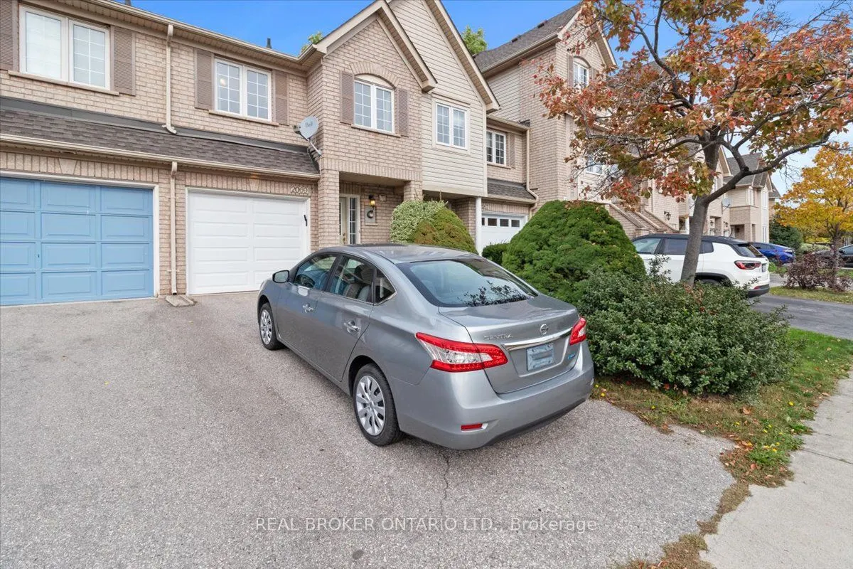 2069 Glenhampton Road