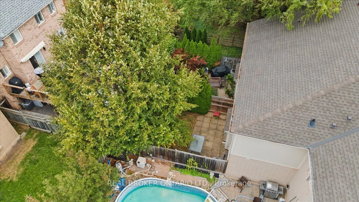 2069 Glenhampton Road