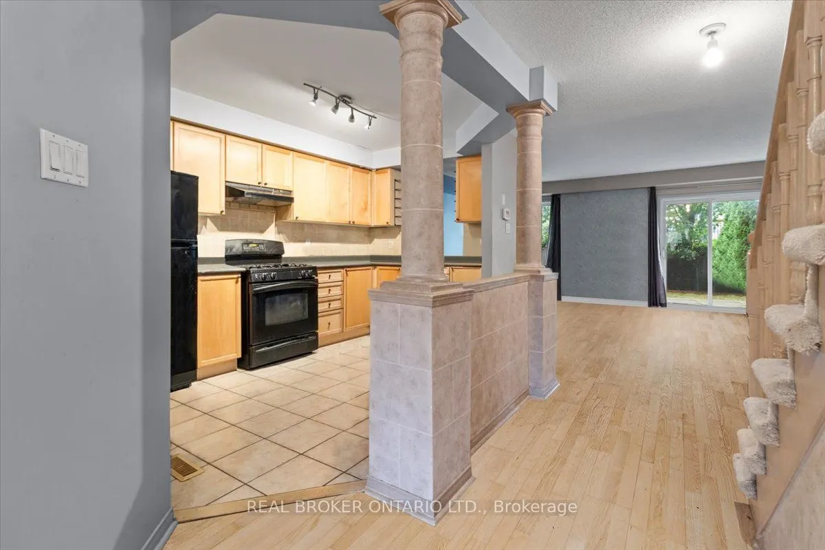 2069 Glenhampton Road