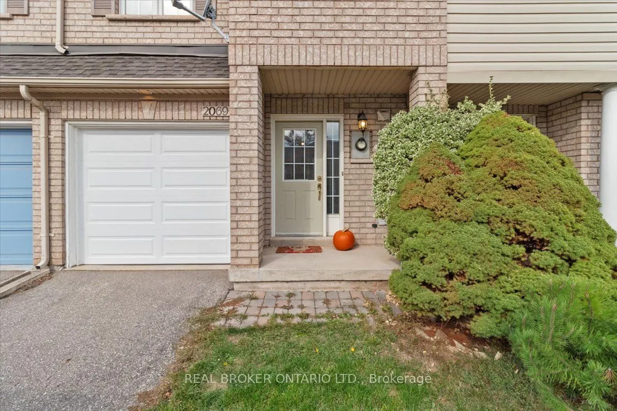 2069 Glenhampton Road