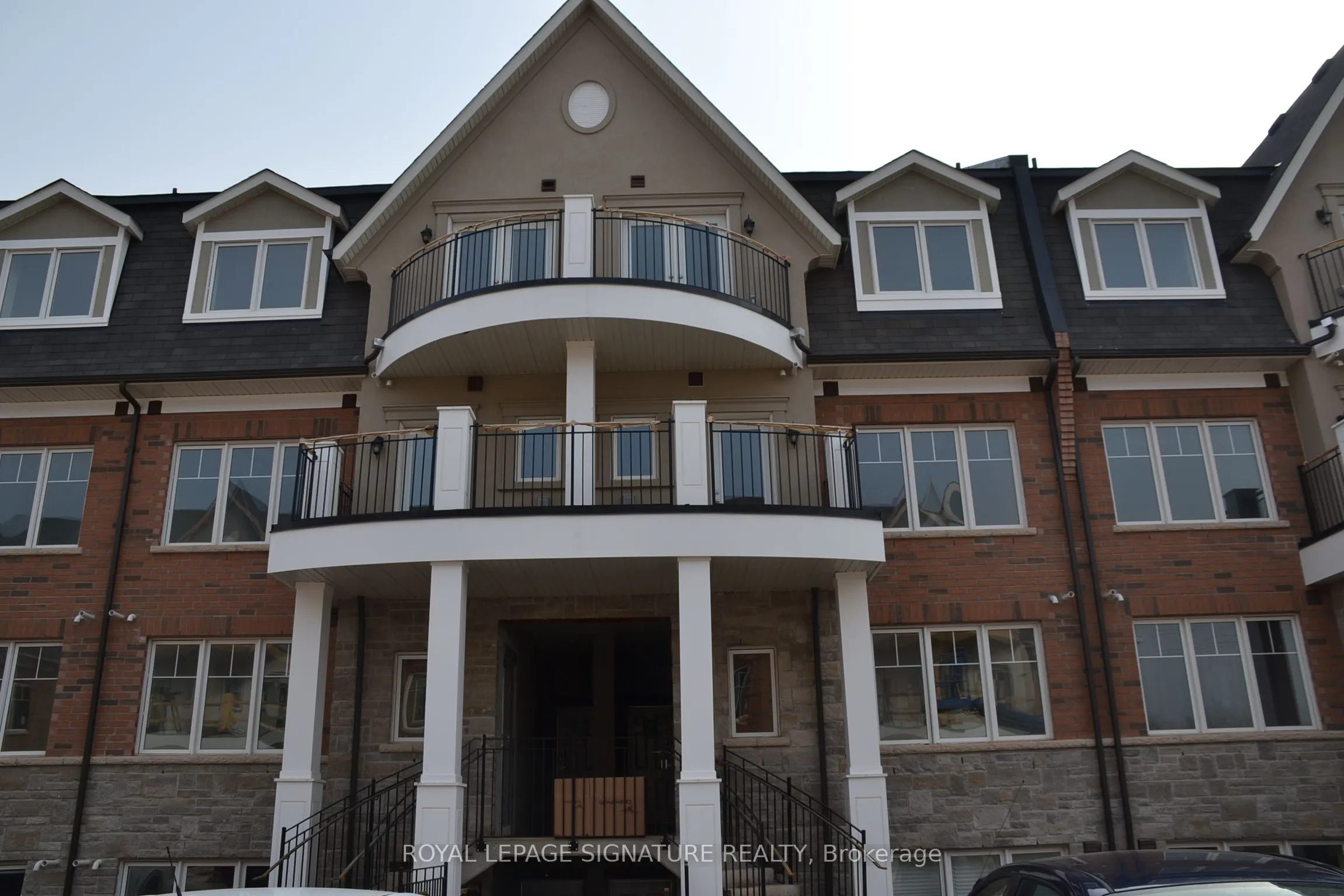 2420 Baronwood Drive, #32-02