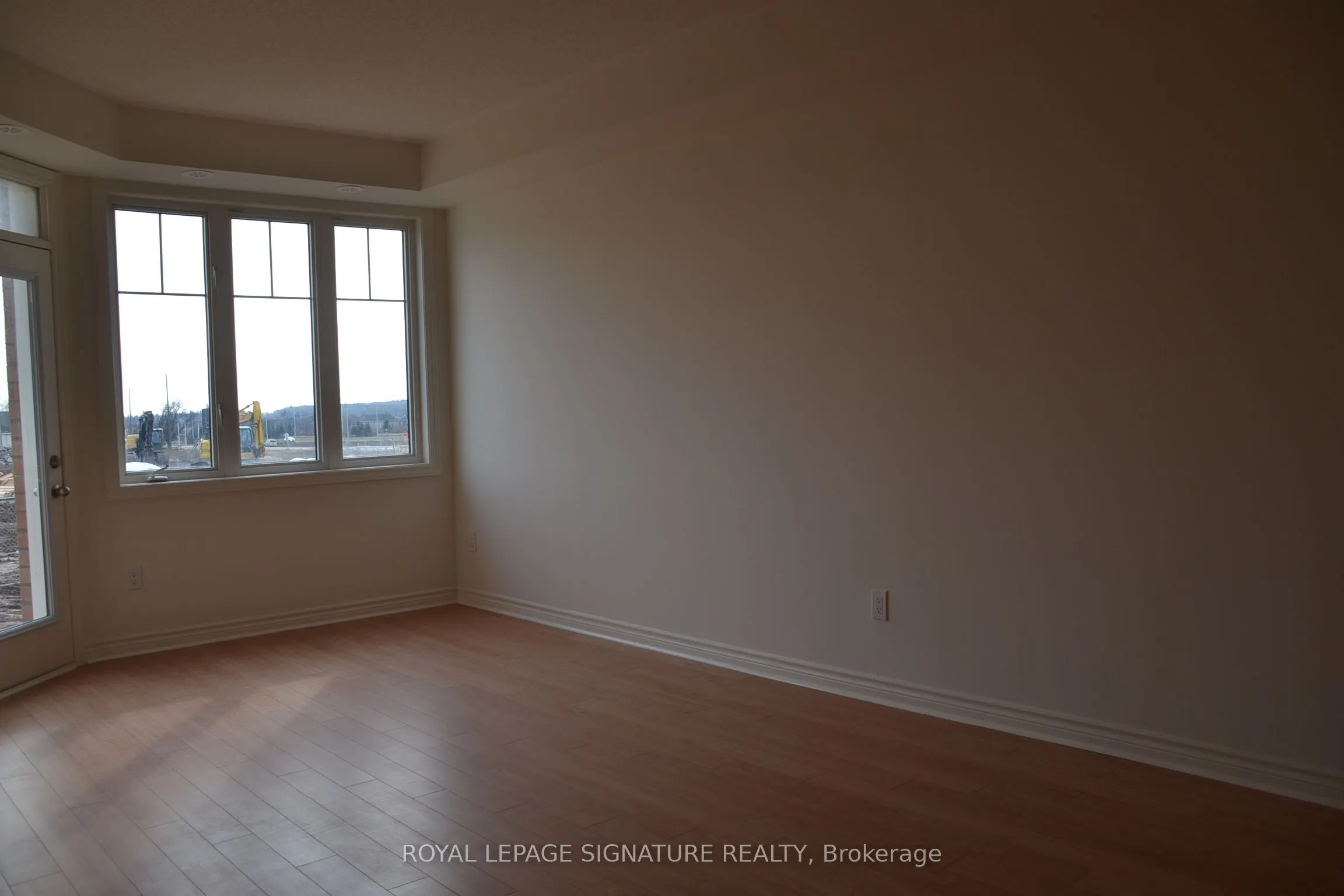 2420 Baronwood Drive, #32-02