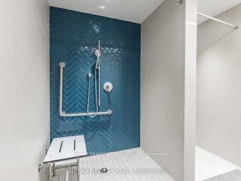 4655 Metcalfe Avenue, #404B