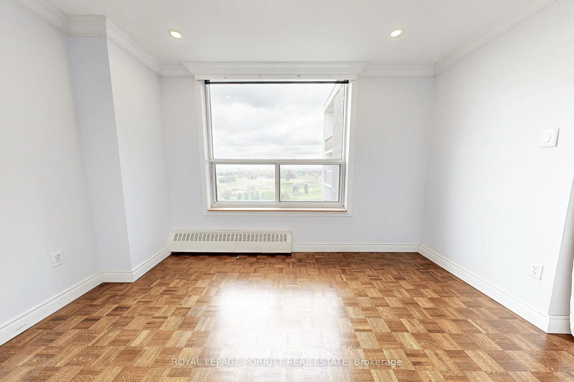 1515 Lakeshore Road E, #2007
