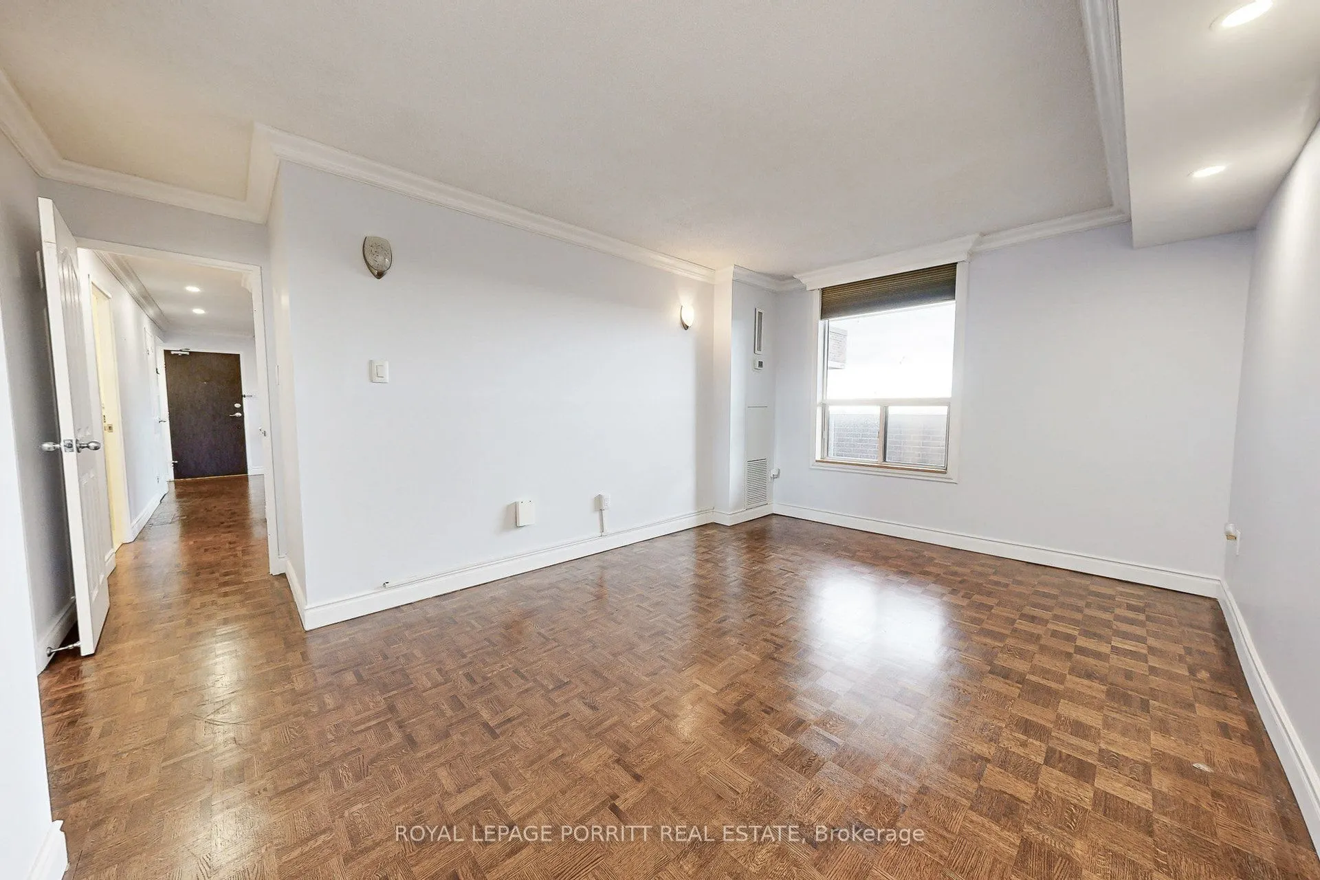 1515 Lakeshore Road E, #2007