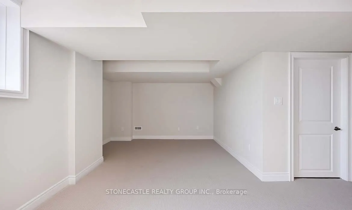 1300 Anthonia Trail
