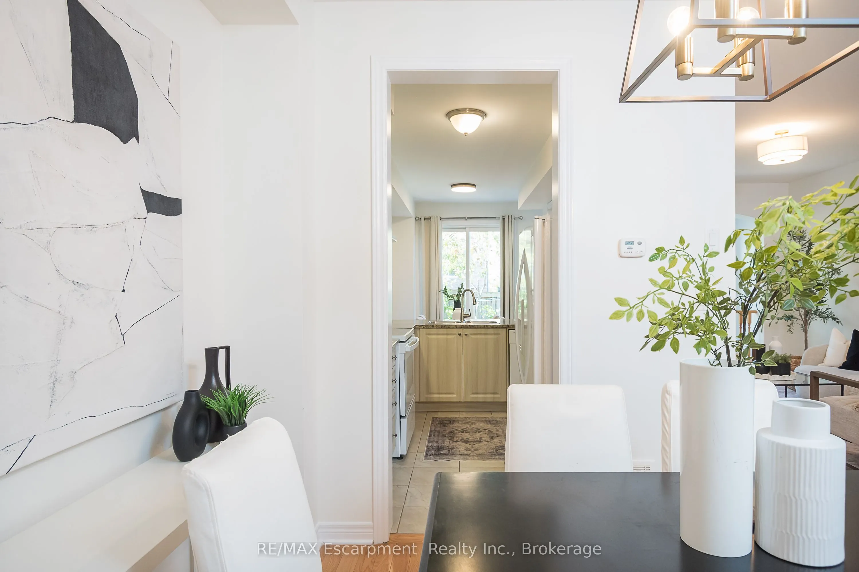 10 Cedarcrest Street