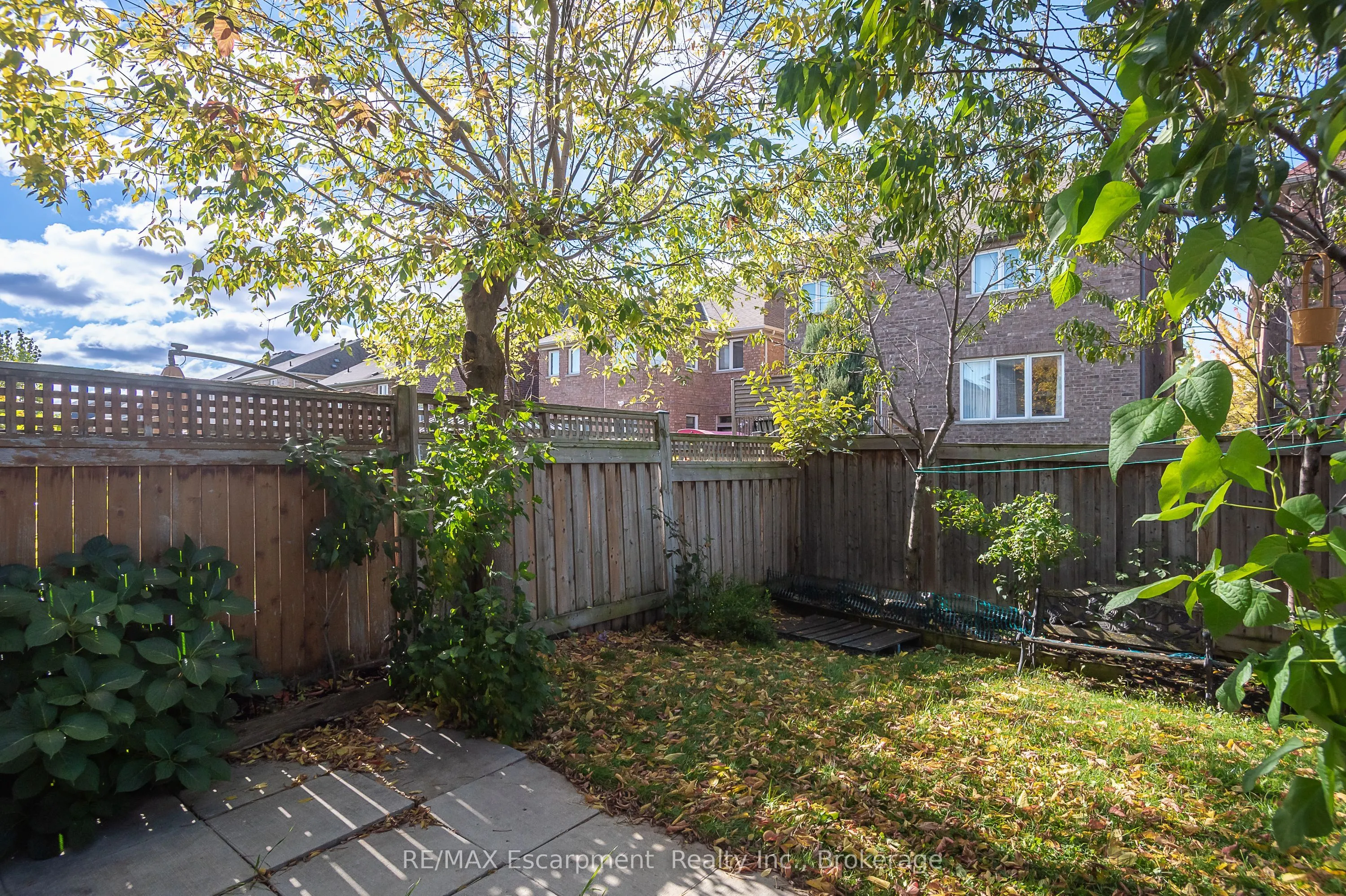 10 Cedarcrest Street