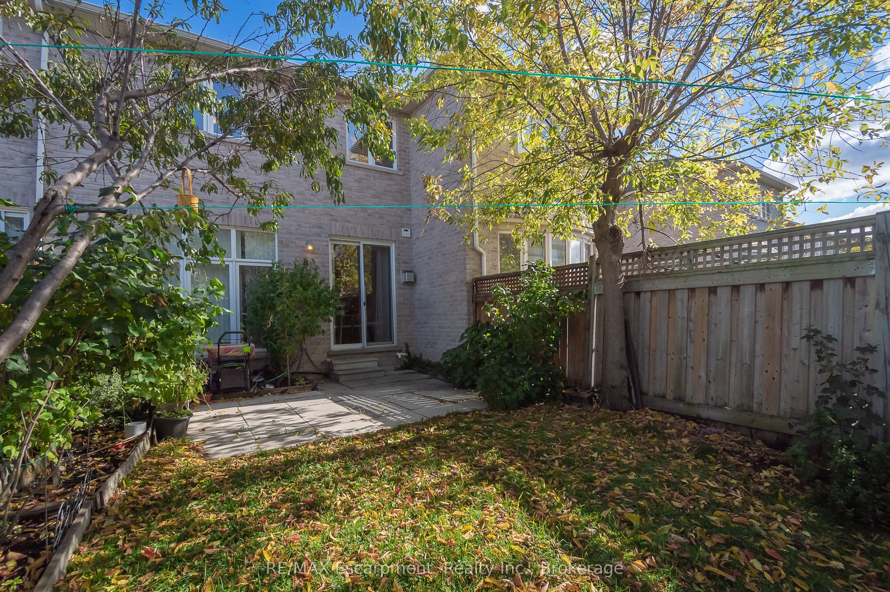 10 Cedarcrest Street
