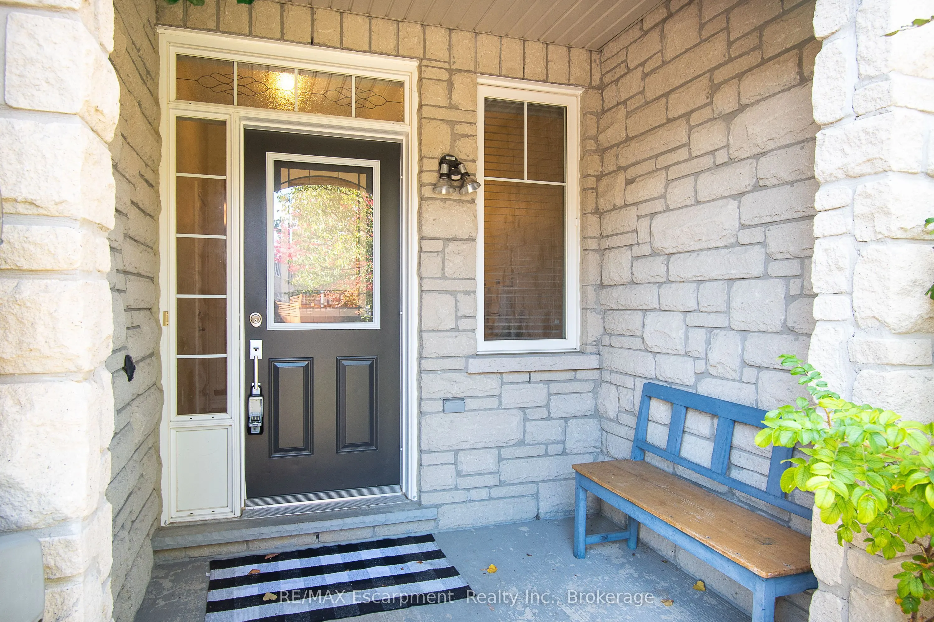 10 Cedarcrest Street