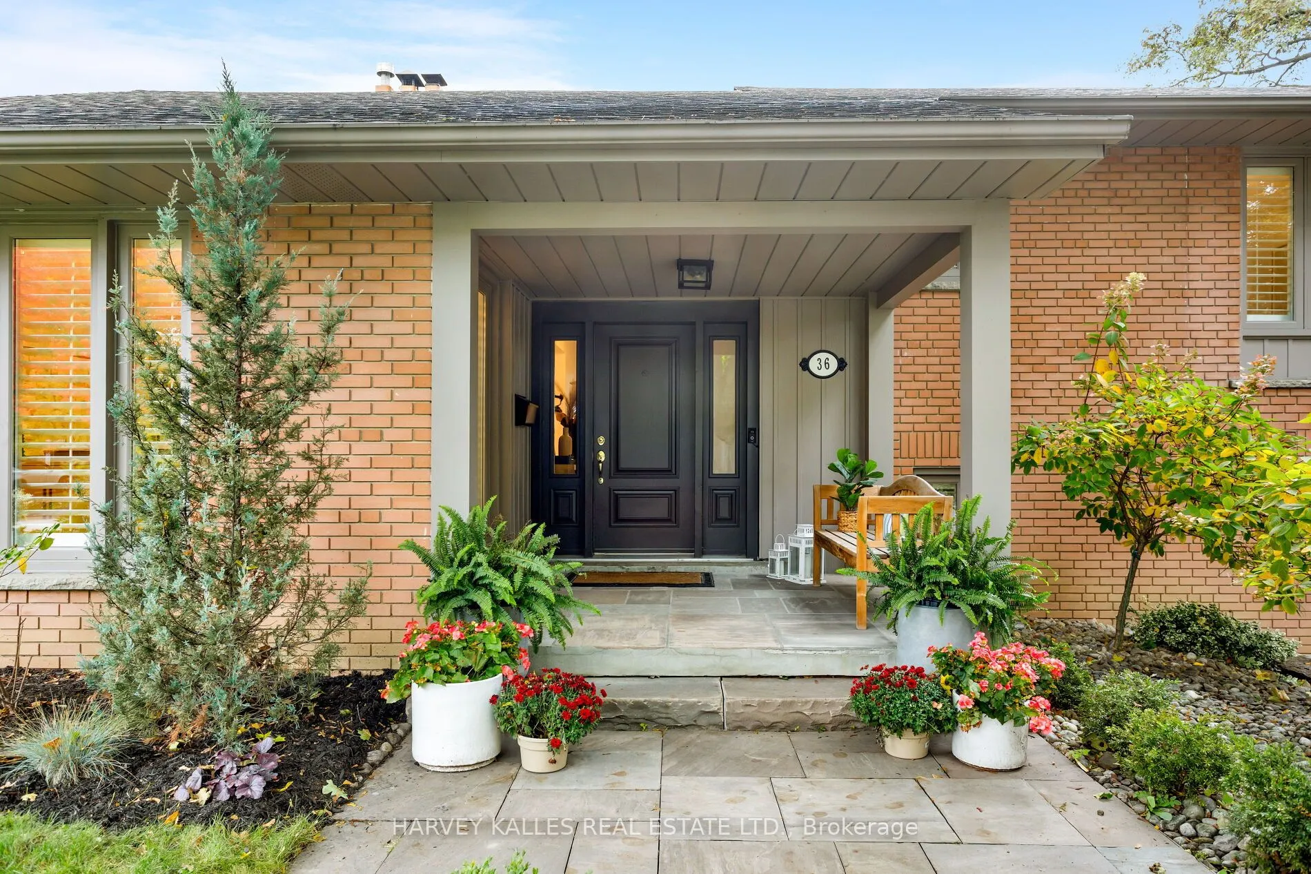 36 Ravensbourne Crescent