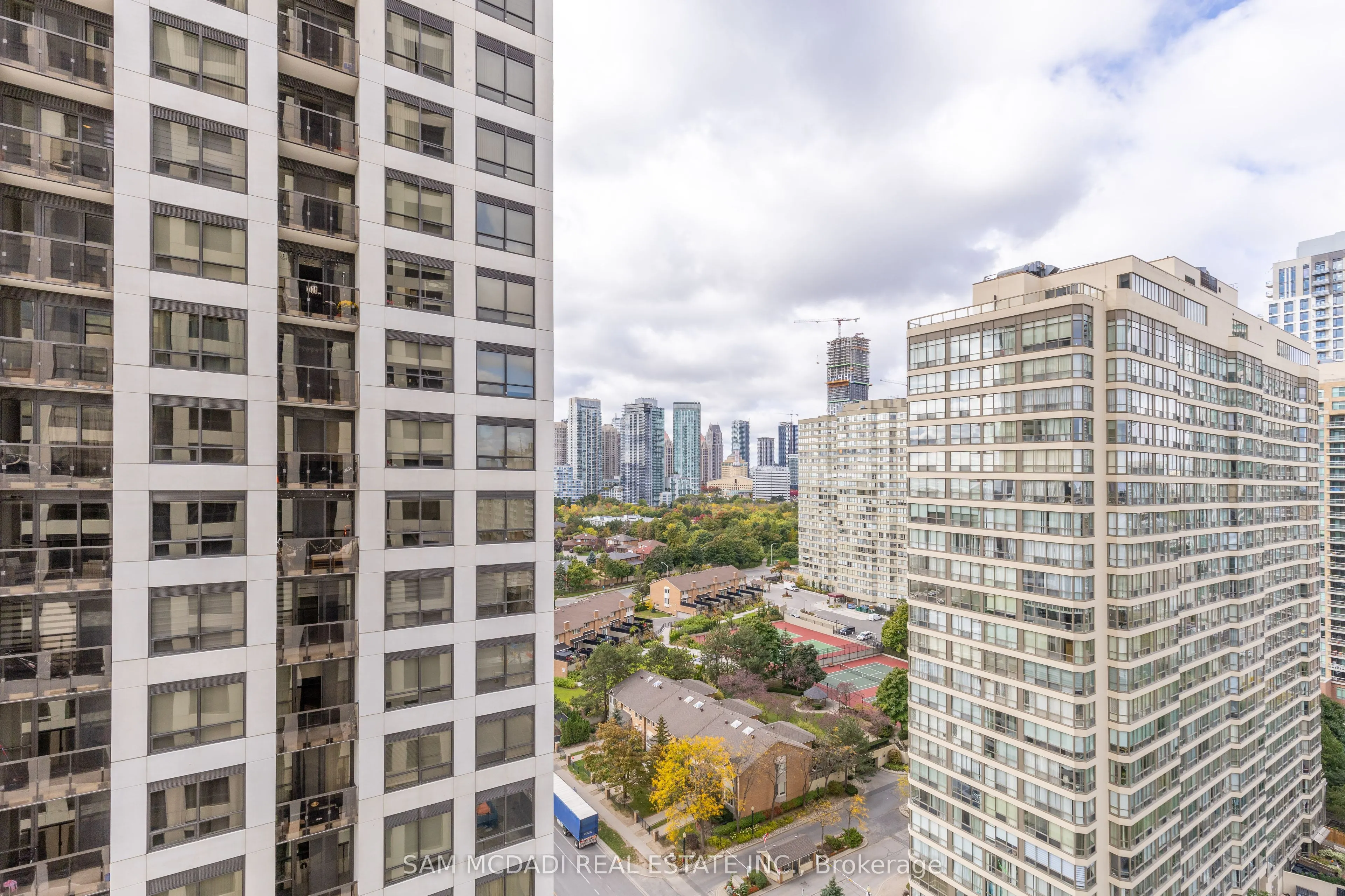 30 Elm Drive, #1509